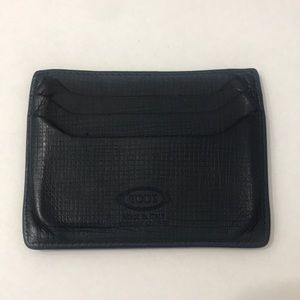 Tod’s leather wallet and credit card holder.